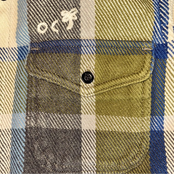 *ONE OF A KIND* Women’s XS/S Outerknown Blanket Shirt - Picture 5 of 5